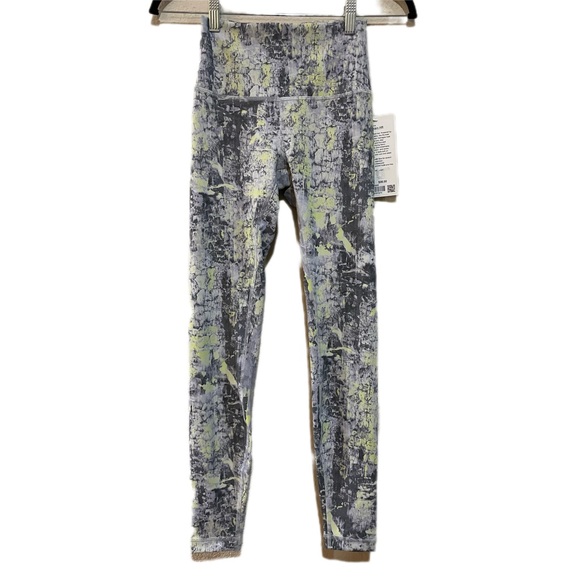 lululemon athletica Pants - NWT / Lululemon / Wunder-Train High Rise Leggings / Size 4